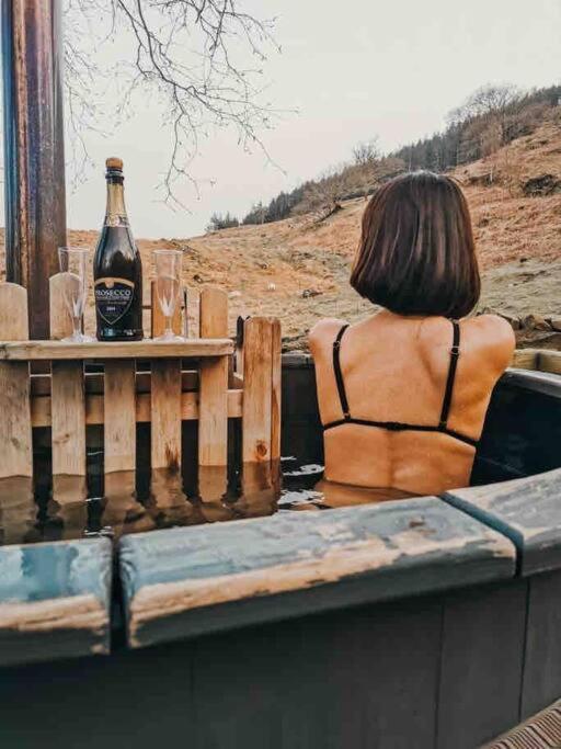 Ash Winter Retreat- Hot Tub & Log Bruner Barmouth Kültér fotó